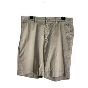 Polo Ralph Lauren Shorts Men’s Size 33 Classic Fit 9” Flat Front Tan Chino